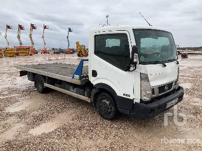 NISSAN NT400 CABSTAR 4x2 (Inoperable) - Container transporter/ Swap body truck: picture 4 NISSAN NT400 CABSTAR 4x2 (Inoperable) - Container transporter/ Swap body truck: picture 4
