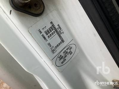 RENAULT 120.35 4x2 - Box truck: picture 5 RENAULT 120.35 4x2 - Box truck: picture 5