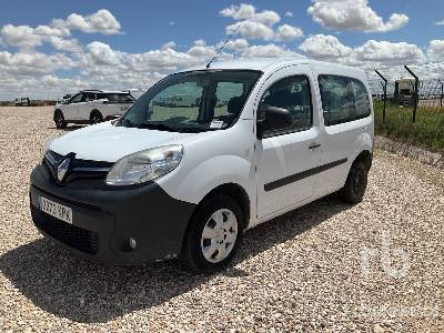 RENAULT KANGOO COMBI - Car: picture 1 RENAULT KANGOO COMBI - Car: picture 1