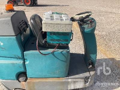 TENNANT T7 - Industrial sweeper: picture 5 TENNANT T7 - Industrial sweeper: picture 5