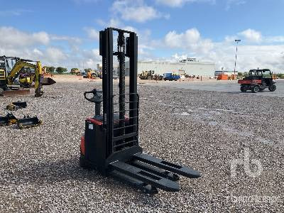 TOYOTA SWE120 - Pallet truck: picture 4 TOYOTA SWE120 - Pallet truck: picture 4