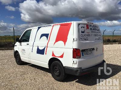 VOLKSWAGEN TRANSPORTER T6. 4x2 Cargo - Box truck: picture 2 VOLKSWAGEN TRANSPORTER T6. 4x2 Cargo - Box truck: picture 2