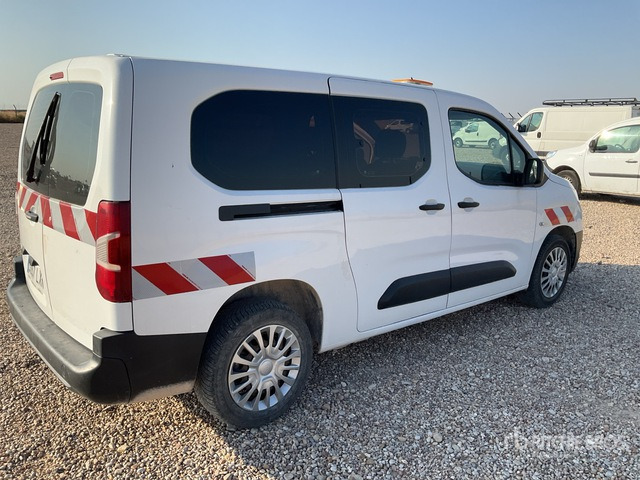 2020 Toyota Proace Cargo Van - Van: picture 4 2020 Toyota Proace Cargo Van - Van: picture 4