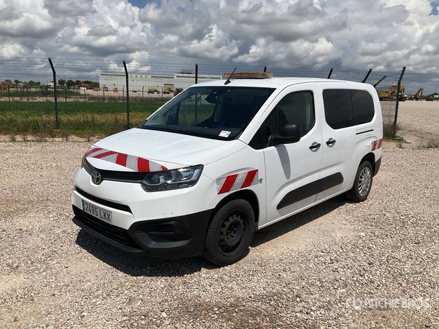 2020 Toyota Proace City Verso 5 Passenger Van - Van: picture 2 2020 Toyota Proace City Verso 5 Passenger Van - Van: picture 2