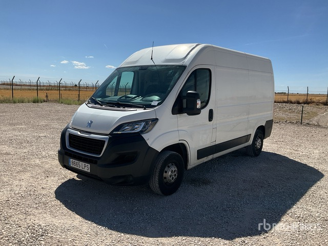 2021 Peugeot Boxer Cargo Van - Van: picture 2 2021 Peugeot Boxer Cargo Van - Van: picture 2