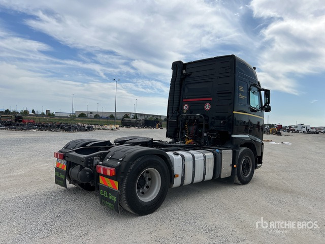 2007 Volvo FH440 4x2 S/A Sleeper Truck Tractor - Flail mower/ Mulcher: picture 3 2007 Volvo FH440 4x2 S/A Sleeper Truck Tractor - Flail mower/ Mulcher: picture 3