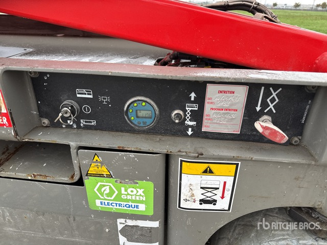 2008 Haulotte COMPACT 12 Electric Scissor Lift - Scissor lift: picture 5 2008 Haulotte COMPACT 12 Electric Scissor Lift - Scissor lift: picture 5