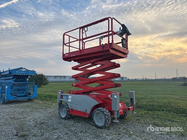 2008 Haulotte Compact12DX Diesel Scissor Lift - Scissor lift: picture 1 2008 Haulotte Compact12DX Diesel Scissor Lift - Scissor lift: picture 1