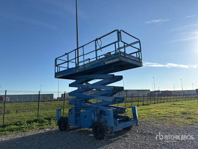 2008 Haulotte H18SXL Diesel Scissor Lift - Scissor lift: picture 3 2008 Haulotte H18SXL Diesel Scissor Lift - Scissor lift: picture 3