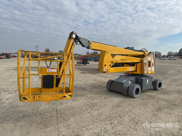 2008 Haulotte HA15IP Electric (Inoperable) Articulating Boom Lift - Articulated boom: picture 3 2008 Haulotte HA15IP Electric (Inoperable) Articulating Boom Lift - Articulated boom: picture 3