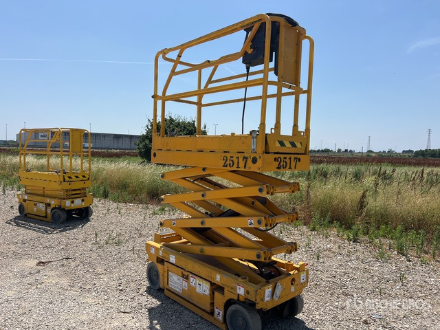 2009 Haulotte Optimum 8 Electric Scissor Lift - Scissor lift: picture 3 2009 Haulotte Optimum 8 Electric Scissor Lift - Scissor lift: picture 3