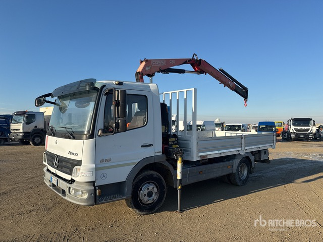2009 Mercedes-Benz MB 818 K 2009 Fassi F65A.23 2710 kg on 4x2 Flatbed Truck with Crane - Dropside/ Flatbed truck, Crane truck: picture 1 2009 Mercedes-Benz MB 818 K 2009 Fassi F65A.23 2710 kg on 4x2 Flatbed Truck with Crane - Dropside/ Flatbed truck, Crane truck: picture 1