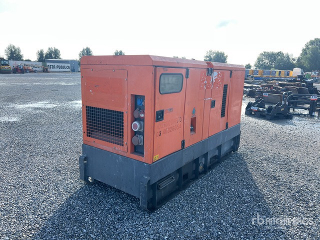 2011 Atlas Copco QAS100 Generator Set - Generator set: picture 4 2011 Atlas Copco QAS100 Generator Set - Generator set: picture 4