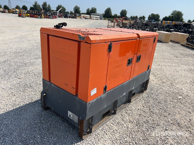 2011 Atlas Copco QAS40 (Inoperable) Generator Set - Generator set: picture 4 2011 Atlas Copco QAS40 (Inoperable) Generator Set - Generator set: picture 4