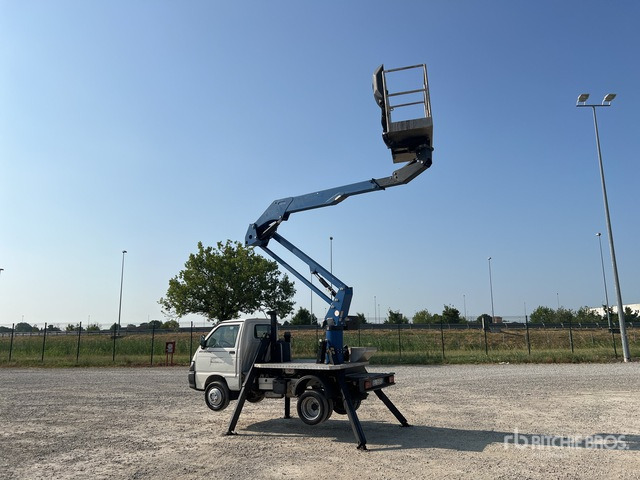 2012 Piaggio Porter 2012 Socage A314 14 m on Bucket Truck - Truck mounted aerial platform: picture 4 2012 Piaggio Porter 2012 Socage A314 14 m on Bucket Truck - Truck mounted aerial platform: picture 4
