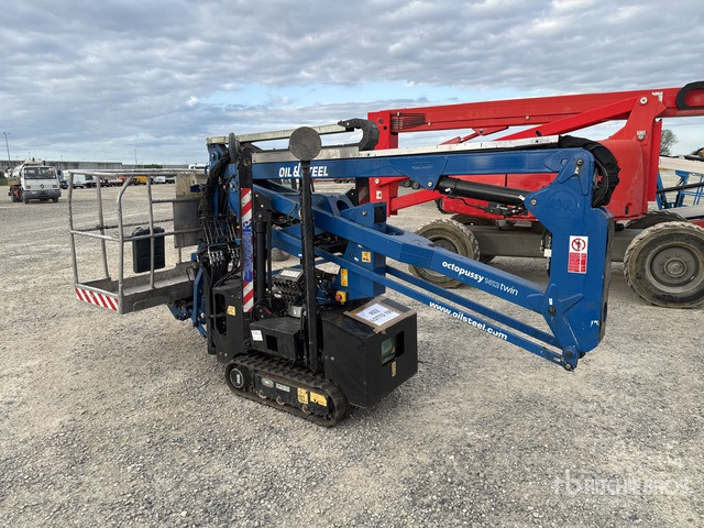 2014 Oil & Steel Octopussy 14-12 Twin Crawler (Inoperable) Articulating Boom Lift - Spider lift: picture 3 2014 Oil & Steel Octopussy 14-12 Twin Crawler (Inoperable) Articulating Boom Lift - Spider lift: picture 3