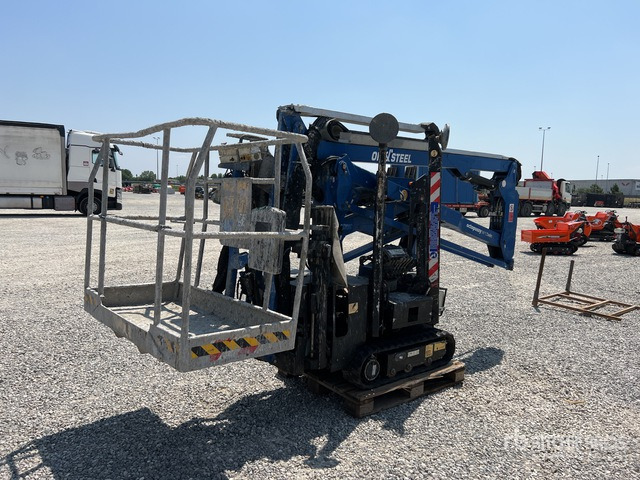 2014 Oil & Steel Octopussy 14-12 Twin Crawler (Inoperable) Articulating Boom Lift - Articulated boom: picture 4 2014 Oil & Steel Octopussy 14-12 Twin Crawler (Inoperable) Articulating Boom Lift - Articulated boom: picture 4