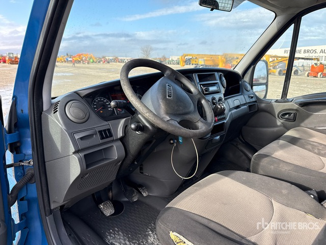 2015 Iveco Daily 35C11 Flatbed Truck - Dropside/ Flatbed truck: picture 4 2015 Iveco Daily 35C11 Flatbed Truck - Dropside/ Flatbed truck: picture 4