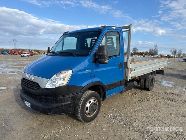 2015 Iveco Daily 35C11 Flatbed Truck - Dropside/ Flatbed truck: picture 1 2015 Iveco Daily 35C11 Flatbed Truck - Dropside/ Flatbed truck: picture 1