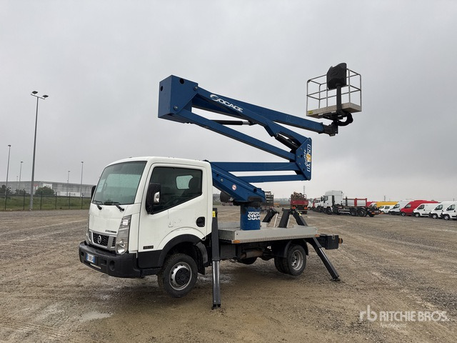 2015 Nissan Cabstar 35.12 2015 Socage DA 320 20 m on Bucket Truck - Truck mounted aerial platform: picture 2 2015 Nissan Cabstar 35.12 2015 Socage DA 320 20 m on Bucket Truck - Truck mounted aerial platform: picture 2