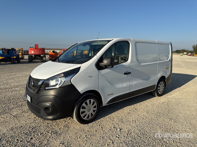 2017 Nissan NV300 Autocarro furgonato - Small van: picture 1 2017 Nissan NV300 Autocarro furgonato - Small van: picture 1