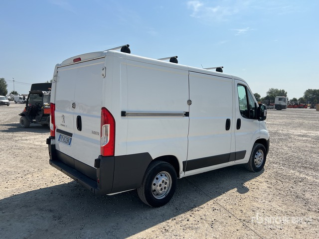 2017 Peugeot Boxer 330 L1H1 2.0BLUEHDI 110CV Van Truck - Panel van: picture 3 2017 Peugeot Boxer 330 L1H1 2.0BLUEHDI 110CV Van Truck - Panel van: picture 3