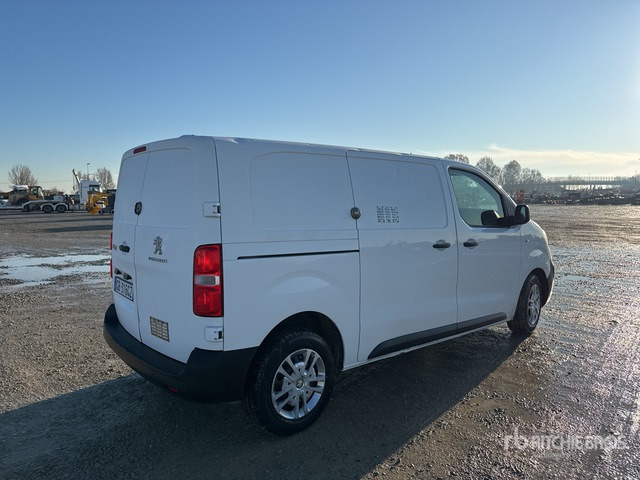 2020 Peugeot Expert 2.0 BLUEHDI 120 SeS PREMIUM STAND Van Truck - Box truck: picture 3 2020 Peugeot Expert 2.0 BLUEHDI 120 SeS PREMIUM STAND Van Truck - Box truck: picture 3