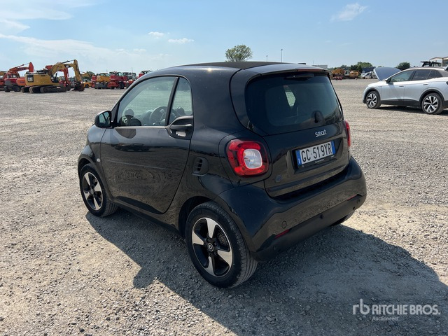 2020 SMART Fortwo COUP EQ 60KW PASSION Automobile - Car: picture 3 2020 SMART Fortwo COUP EQ 60KW PASSION Automobile - Car: picture 3