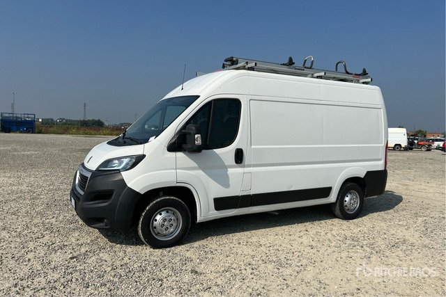 2021 Peugeot Boxer 333 L2H2 2.2 BLUEHDI 140CV S&S Van Truck - Small van: picture 2 2021 Peugeot Boxer 333 L2H2 2.2 BLUEHDI 140CV S&S Van Truck - Small van: picture 2