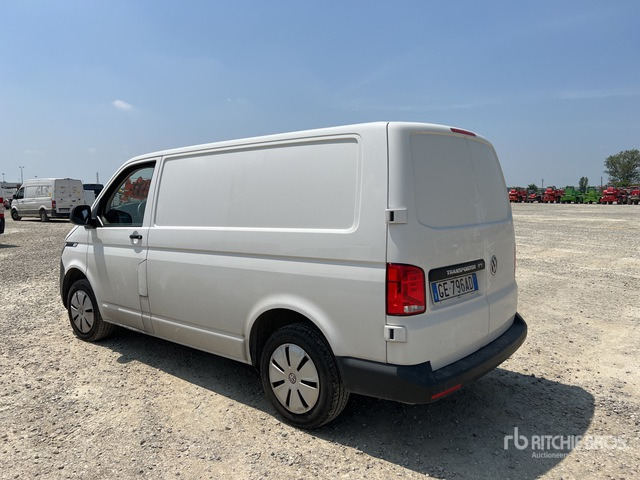 2021 Volkswagen Transporter Panel Short Wheelbase 2.0 TDI B ... Van Truck - Small van: picture 4 2021 Volkswagen Transporter Panel Short Wheelbase 2.0 TDI B ... Van Truck - Small van: picture 4
