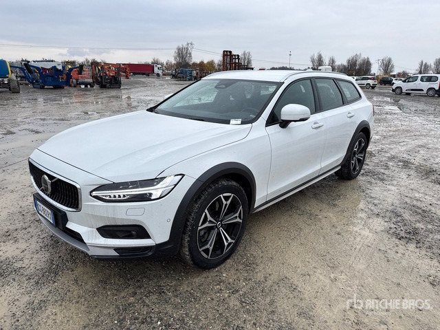2021 Volvo V90 CROSS COUNTRY SW B4 D AUTO CC P ... Station Wagon - Estate car: picture 1 2021 Volvo V90 CROSS COUNTRY SW B4 D AUTO CC P ... Station Wagon - Estate car: picture 1