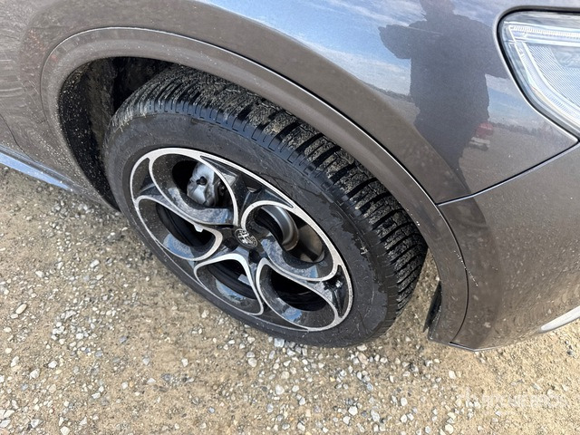 2022 Alfa Romeo Stelvio 2.2 TD Veloce Q4 154KW/210CV SUV - SUV: picture 4 2022 Alfa Romeo Stelvio 2.2 TD Veloce Q4 154KW/210CV SUV - SUV: picture 4