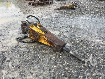 ATLAS COPCO SBC255 - Hydraulic hammer: picture 4 ATLAS COPCO SBC255 - Hydraulic hammer: picture 4