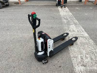BOBCAT LPM15N Electric (Unused) - Pallet truck: picture 3 BOBCAT LPM15N Electric (Unused) - Pallet truck: picture 3