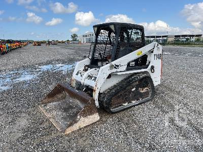 BOBCAT T140 - Compact track loader: picture 1 BOBCAT T140 - Compact track loader: picture 1
