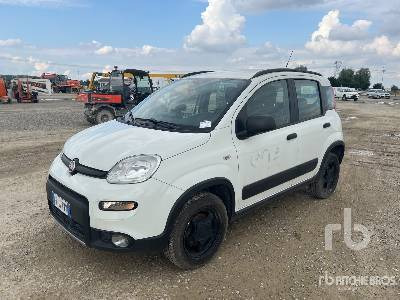 FIAT PANDA 4X4 - Car: picture 1 FIAT PANDA 4X4 - Car: picture 1