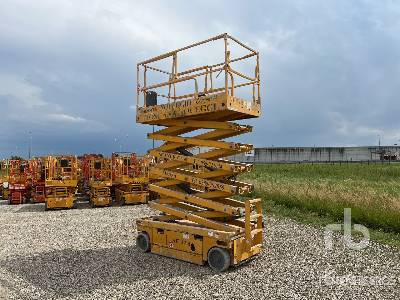 HAULOTTE COMPACT 14 Electric - Scissor lift: picture 2 HAULOTTE COMPACT 14 Electric - Scissor lift: picture 2