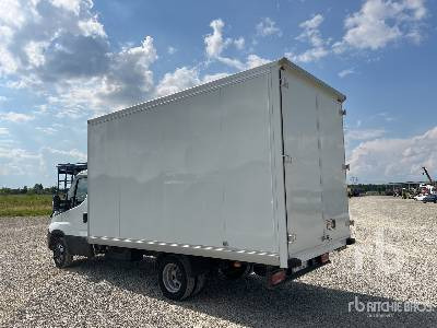 IVECO DAILY 35C140 - Box truck: picture 2 IVECO DAILY 35C140 - Box truck: picture 2