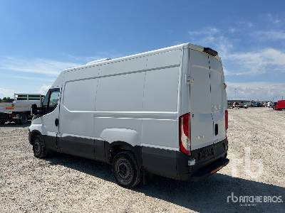 IVECO DAILY 35S14 - Refrigerator truck: picture 2 IVECO DAILY 35S14 - Refrigerator truck: picture 2