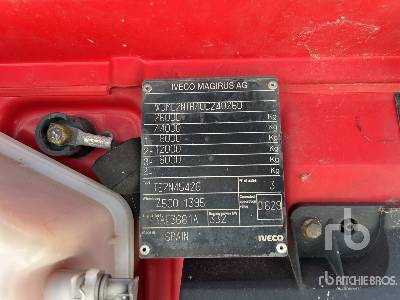 IVECO STRALIS 260S45 6x2 Sleeper - Hook lift truck: picture 5 IVECO STRALIS 260S45 6x2 Sleeper - Hook lift truck: picture 5