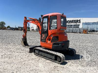 KUBOTA U35-3A2 - Mini excavator: picture 2 KUBOTA U35-3A2 - Mini excavator: picture 2