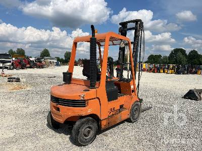 LUGLI 255E (Inoperable) - Forklift: picture 4 LUGLI 255E (Inoperable) - Forklift: picture 4