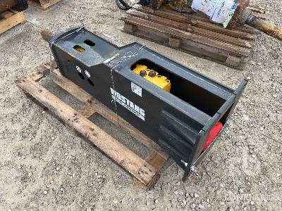 MUSTANG HM550 - Hydraulic hammer: picture 2 MUSTANG HM550 - Hydraulic hammer: picture 2