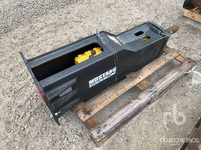 MUSTANG HM550 - Hydraulic hammer: picture 3 MUSTANG HM550 - Hydraulic hammer: picture 3