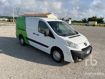 PEUGEOT EXPERT (Inoperable) - Box truck: picture 5 PEUGEOT EXPERT (Inoperable) - Box truck: picture 5