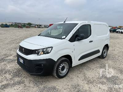 PEUGEOT PARTNER L1 BLUEHDI 75CV PREMIUM - Box truck: picture 1 PEUGEOT PARTNER L1 BLUEHDI 75CV PREMIUM - Box truck: picture 1