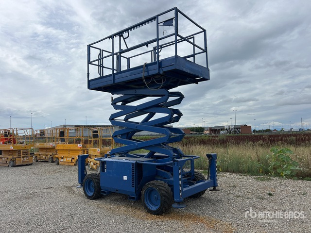 Skyjack SJ6832 RT Piattaforma aerea verticale - Scissor lift: picture 1 Skyjack SJ6832 RT Piattaforma aerea verticale - Scissor lift: picture 1
