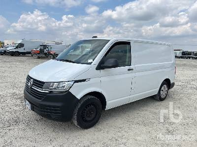 VOLKSWAGEN TRANSPORTER Panel Short Wheelbase 4X4 2.0 T ... - Box truck: picture 1 VOLKSWAGEN TRANSPORTER Panel Short Wheelbase 4X4 2.0 T ... - Box truck: picture 1
