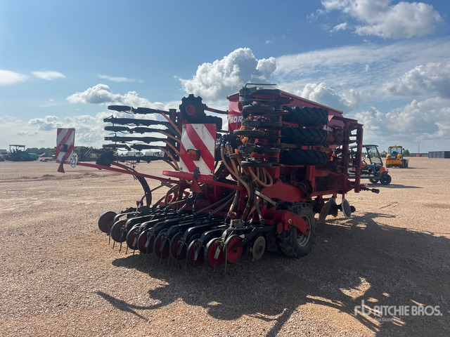 2007 Horsch Pronto 4 DC 4 m Semi-Mount Combination Air Seed Drill - Flail mower/ Mulcher: picture 4 2007 Horsch Pronto 4 DC 4 m Semi-Mount Combination Air Seed Drill - Flail mower/ Mulcher: picture 4