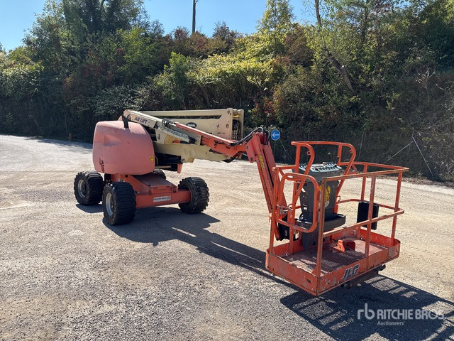 2008 JLG 450AJ 4WD Diesel Nacelle Articulee (I ... Articulating Boom Lift - Articulated boom: picture 3 2008 JLG 450AJ 4WD Diesel Nacelle Articulee (I ... Articulating Boom Lift - Articulated boom: picture 3